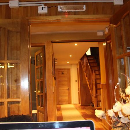 Hostal Fernando De Magalhaes Punta Arenas Exterior foto