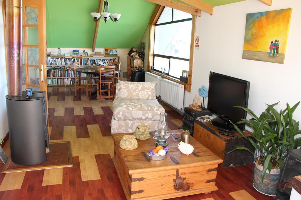 Hostal Fernando De Magalhaes Punta Arenas Exterior foto